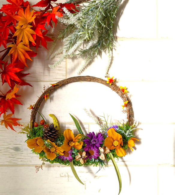 玄関リース 9月の誕生花 イエローコスモスリース 大き目リース ニッチ