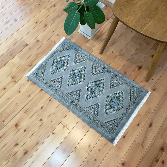 軽くて畳める手織りラグ パキスタン絨毯 玄関マット トライバルラグ