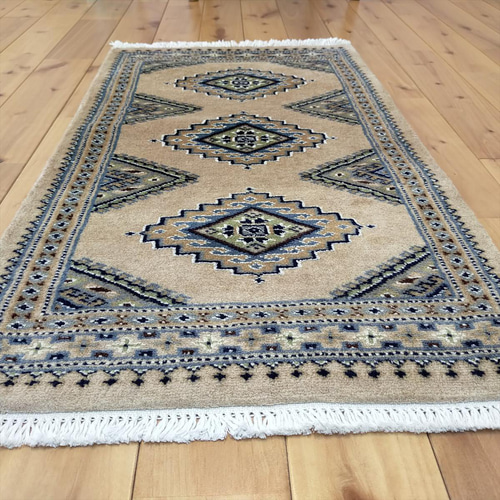 パキスタン手織り絨毯 . トライバルラグ　ペルシヤ 185×125cm パキスタン手織り絨毯 . トライバルラグ ペルシヤ 185×125cm