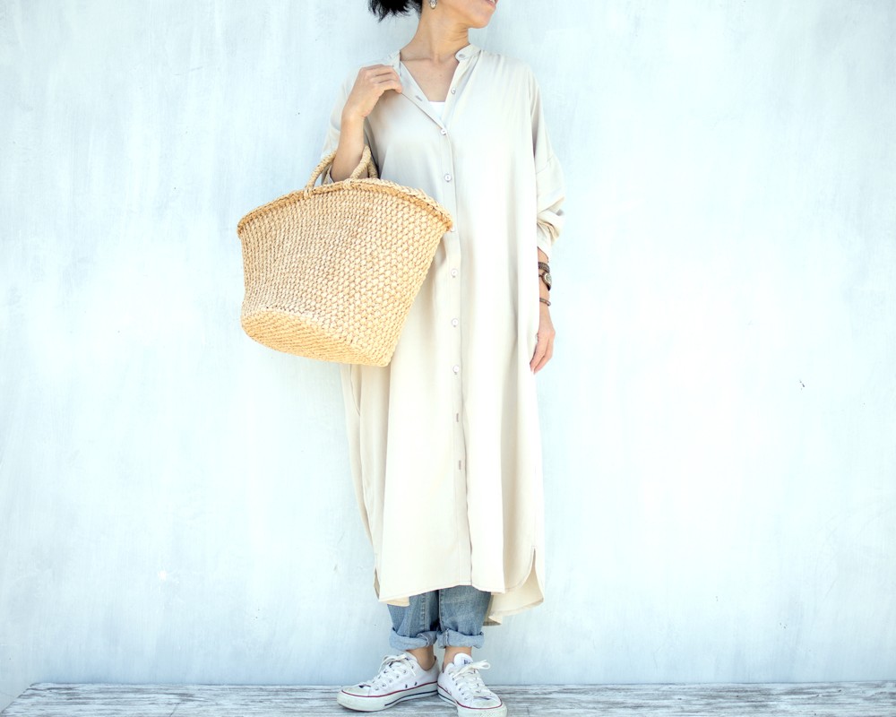 「ワケありな逸品T－4」　レーヨンスタンドカラーシャツワンピース（ベージュ）