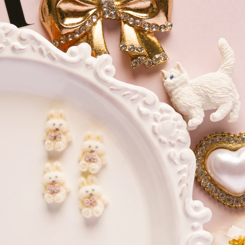 うさぎorくまフロッキーミニパーツ/ネイルパーツ/4個 デコパーツ