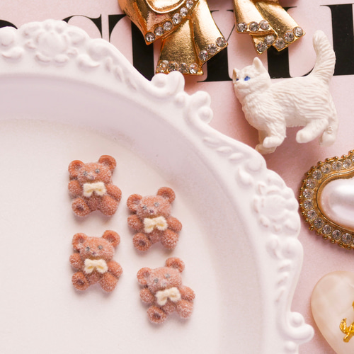 うさぎorくまフロッキーミニパーツ/ネイルパーツ/4個 デコパーツ