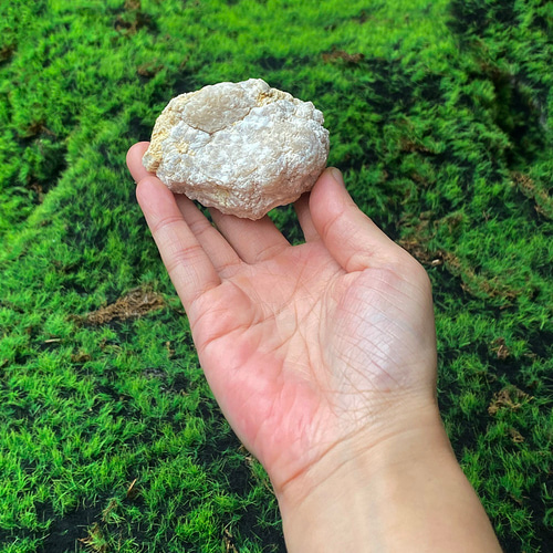 瑪瑙白水晶の宝庫 富と幸運を引き寄せ、磁場を浄化する天然水晶原石