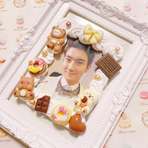 くまさん Lばんホイップデコケース՞ ̥_  ̫ _ ̥՞♡ ホイップデコ トレカケース くまさん - メルカリ