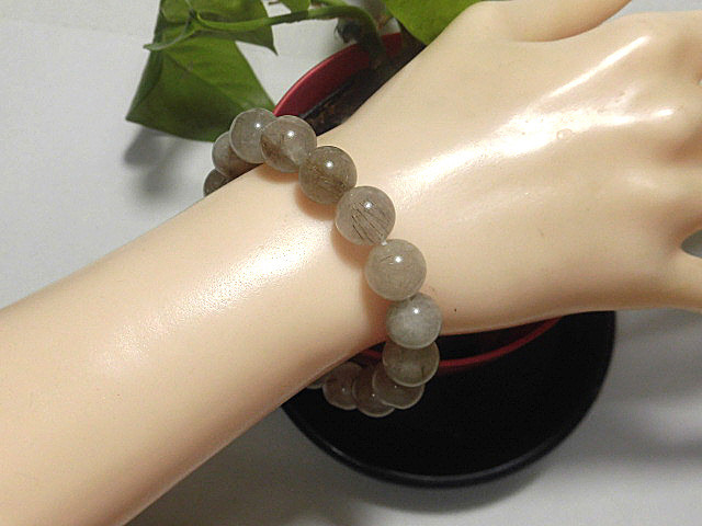天然石 プラチナルチルクォーツ11.8mm～12.4mm玉ブレスレット 内周18.8cm　　240101793