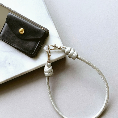 スマホストラップ】レザーコードハンドストラップ（シルバー） 携帯