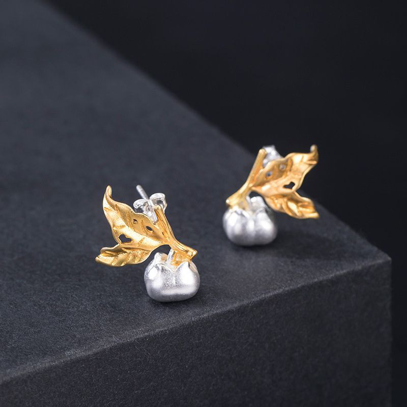 柿のピアス - 秋の季節を感じさせるデザイン P156