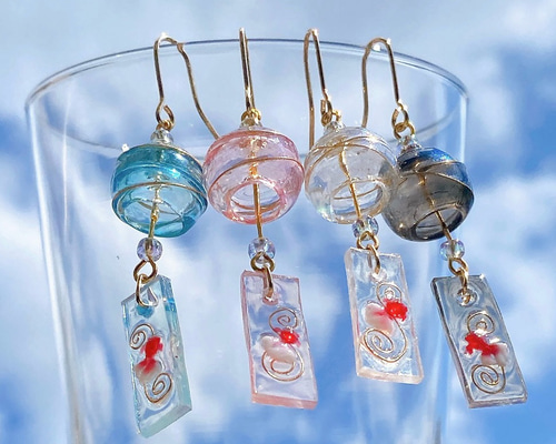 金魚風鈴ピアス レジン ハンドメイド 片耳用 流水紋 和風 アクセサリー