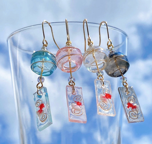 金魚風鈴ピアス レジン ハンドメイド 片耳用 流水紋 和風 アクセサリー