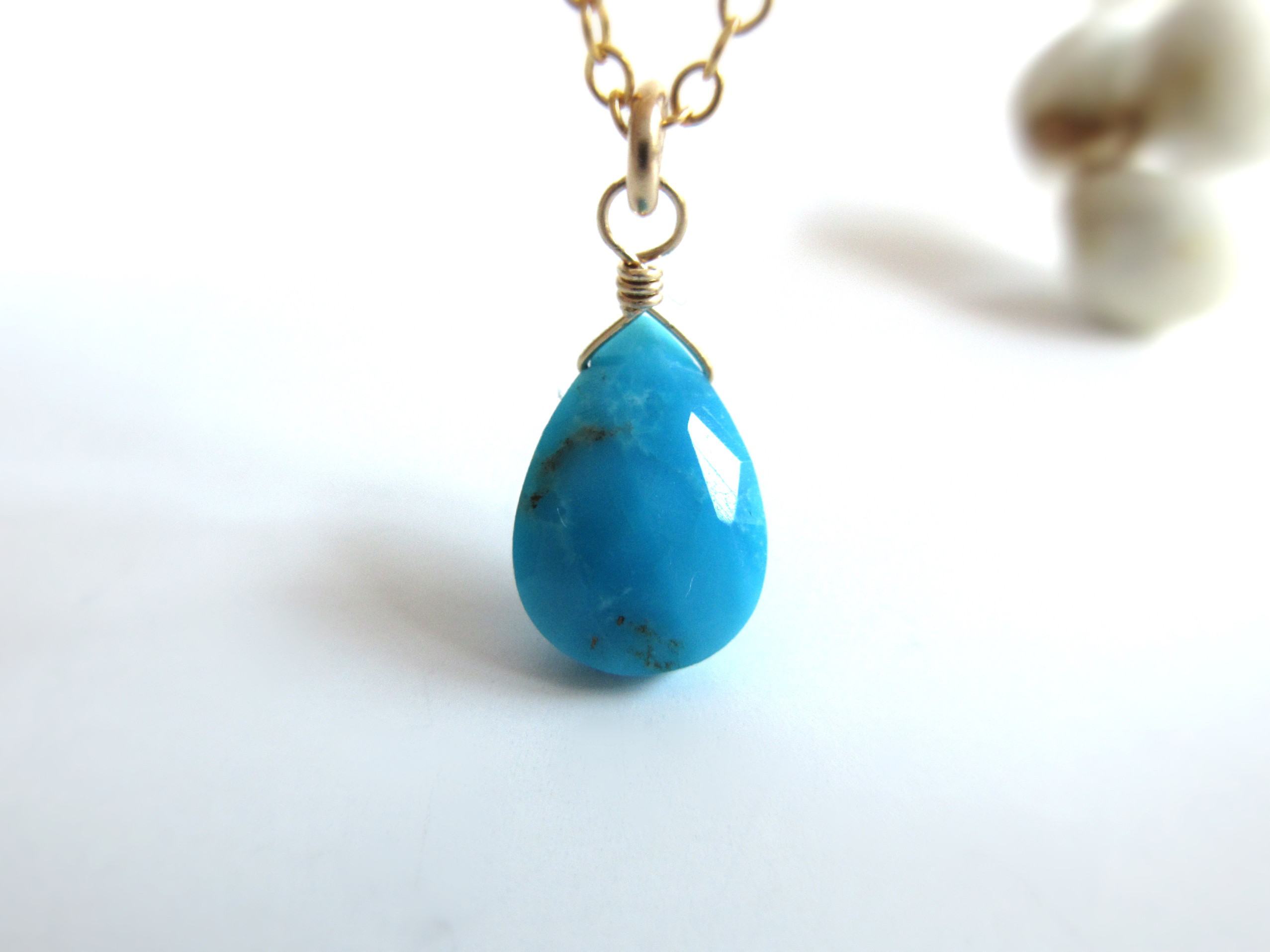 【12月の誕生石】9mm発色美「スリーピングビューティーターコイズ」14kgfネックレス