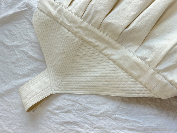 ワンショルダースカート 【一点モノ】大島紬 着物リメイク ギャザー スカート & スヌード 〜 四季 で心地良い 上質 絹 100% 〜 J1678501126(12870円)