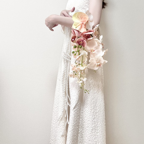 完成品】パールxピンク胡蝶蘭ブーケ／花束 結婚式 前撮り ブーケ fleur