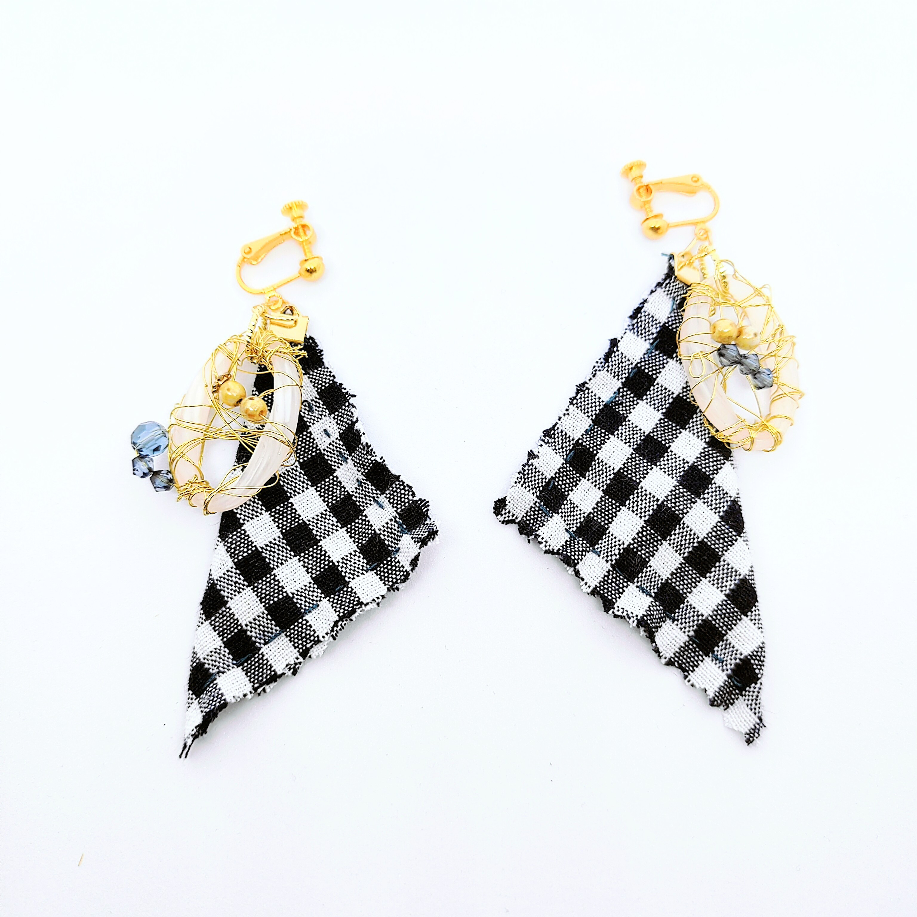 チェックDE垂れたいイヤリング