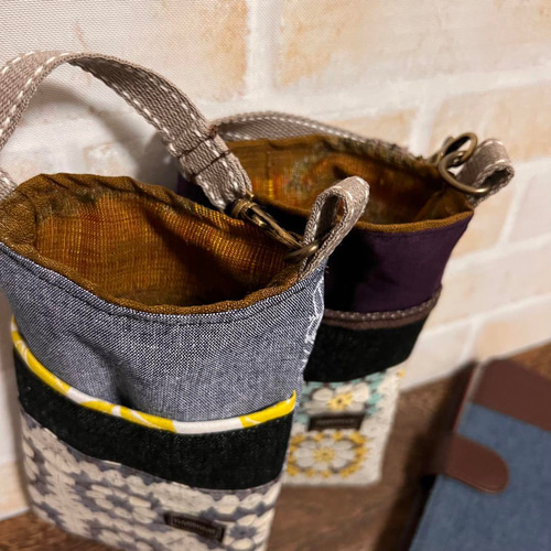 ハンドメイド縦型移動ポーチ北欧風フラワーブルー スマホポシェット  