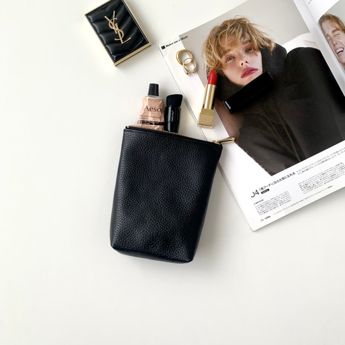 マスカラなどの細長い小物を立てて入れられる♡」縦長ポーチ(M) マチ