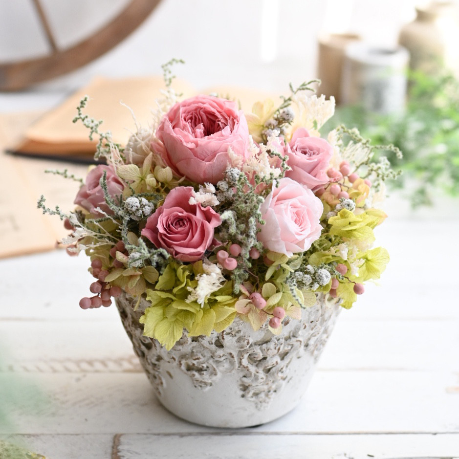 ローズフラワーガーデン＊コーラルピンク お部屋に作る薔薇のお庭のアレンジメント　プリザーブドフラワー 5,460円