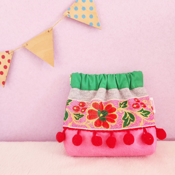 蒂羅爾春季手袋粉紅色 第1張的照片