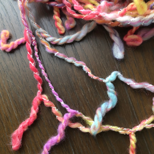 フリンジ・手紡ぎ毛糸：YN-211 毛糸 mama Handspun 通販｜Creema  