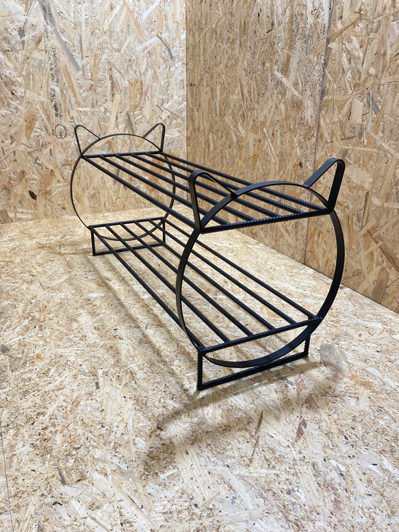 猫型シューズラック　アイアン　インダストリアル　靴収納　スリム　可愛い 