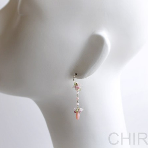 ピンクオパール+ etc.天然石 ✿ 小花 ピアス/ 14kgf ピアス