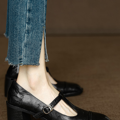 天然皮革のパンプスをお手頃価格にて。パンプス ヒール 靴 お仕事 母の  