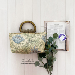 ⭐️已售出3件⭐️ 威廉·莫里斯銀蓮花圖案時尚小號手提包，配木質手柄 第8張的照片