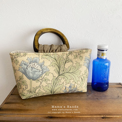 ⭐️已售出3件⭐️ 威廉·莫里斯銀蓮花圖案時尚小號手提包，配木質手柄 第9張的照片