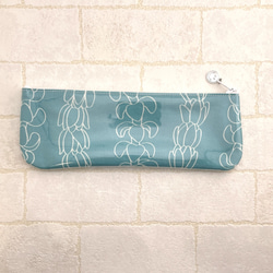 歯ブラシケース（コスメポーチ）　ハワイアン生地にビニール地を合わせたポーチ 2枚目の画像