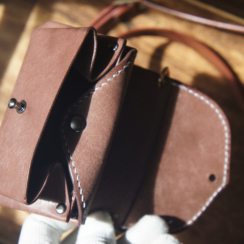 送料無料】マヤベリーのアコーディオンミニポーチ【ダークブラウン