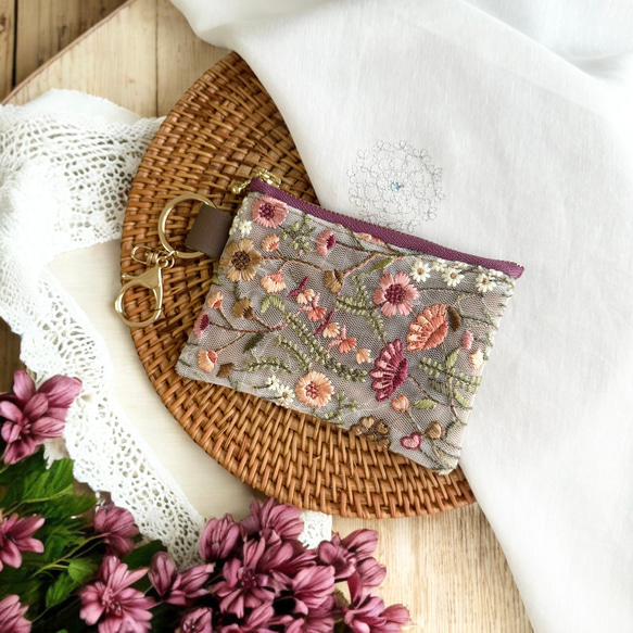 リネン刺繍 ちゃちゃ子ページ】マルチクロス ボートポーチ リネン刺繍