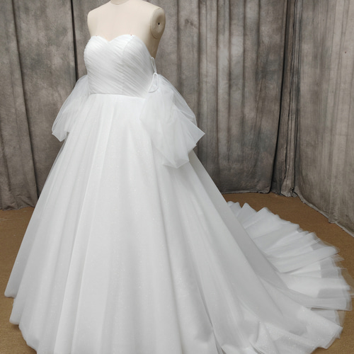 チューブトップ ボリューム チュール キラキラ マタニティドレス