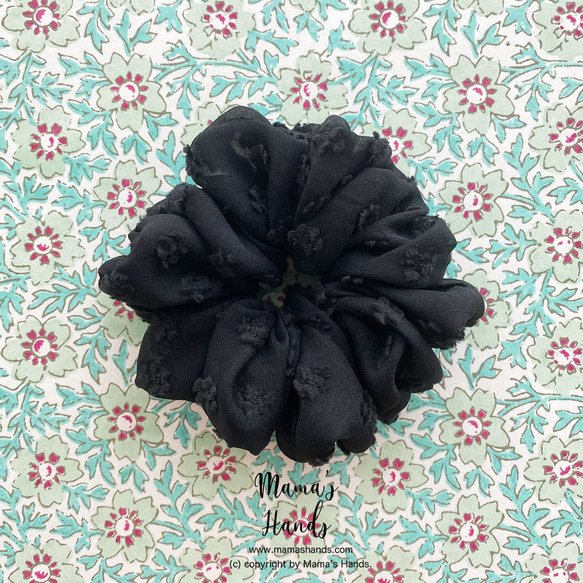 【最終値下げ】BALENCIAGA ブラック シュシュ 楽天市場】BALENCIAGA バレンシアガ シュシュ HOLLI SCRUNCHIE S