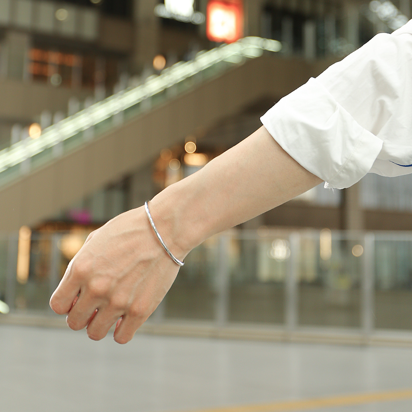 シルバーラウンドプレーンバングル 3.0mm幅 鏡面｜FA-1107