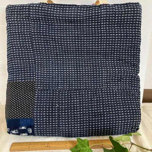 ハンドメイド　パッチワーク　着物リメイク　古布　大きなトートバッグ 暮らしの手仕事 古布はぎれパッチワークのちょこっとトート