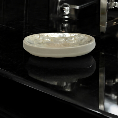 カピスシェル ソープディッシュ オーバル 石鹸置き 洗面所 貝殻 小物