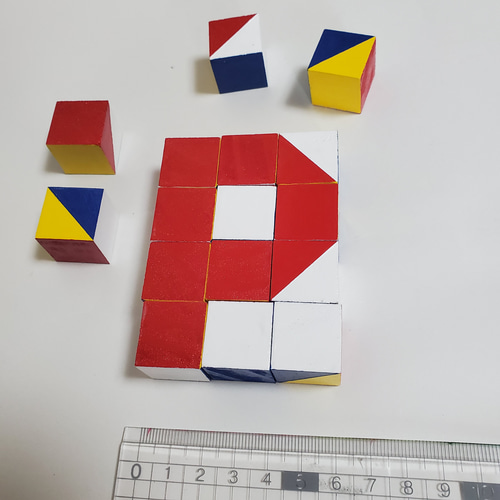 ハンドメイド◇模様作り◇積み木◇知育玩具□ニキ－チン一辺2cm