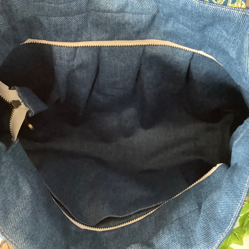 ファスナー付きMサイズ】ボタニカル柄 綿麻グラニーバッグ ネイビー