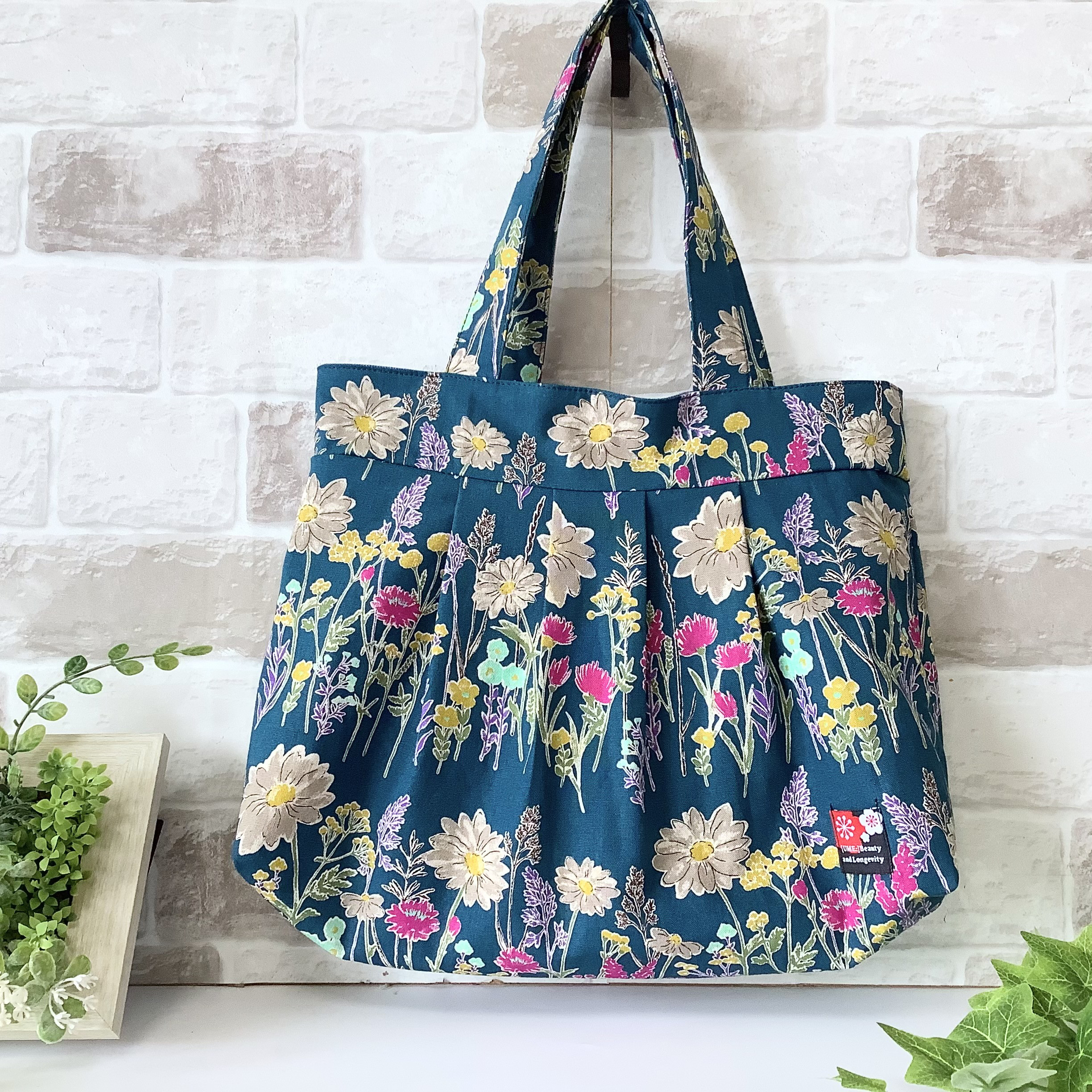 刺繍柄　グラニーバッグ　ハンドメイド 刺繍柄　グラニーバッグ　ハンドメイド