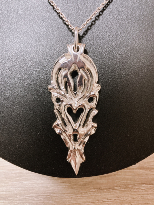 ✨️一点物✨️フローラルペンダント改＋チェーン付き ネックレス  