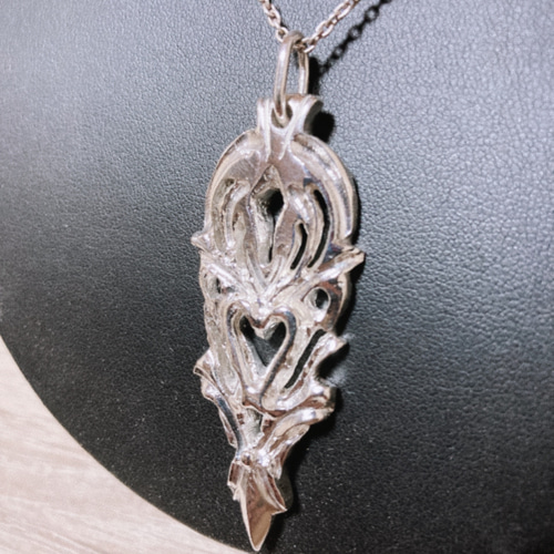 ✨️一点物✨️フローラルペンダント改＋チェーン付き ネックレス  