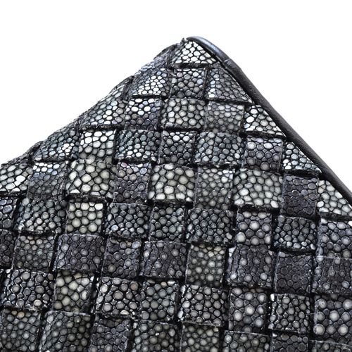 泳ぐ宝石 × イントレチャート スティングレイ 長財布 ラウンド  