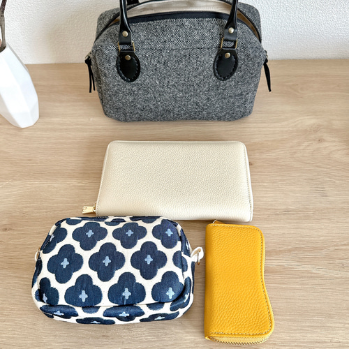 ウールツイードのころんとスクエア2WAYボストンバッグ【ブラウン