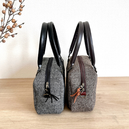 ウールツイードのころんとスクエア2WAYボストンバッグ【ブラウン