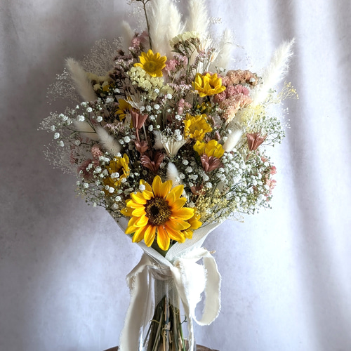 ナチュラルな可愛らしさ！カラフルです！ひまわりとお花いっぱい