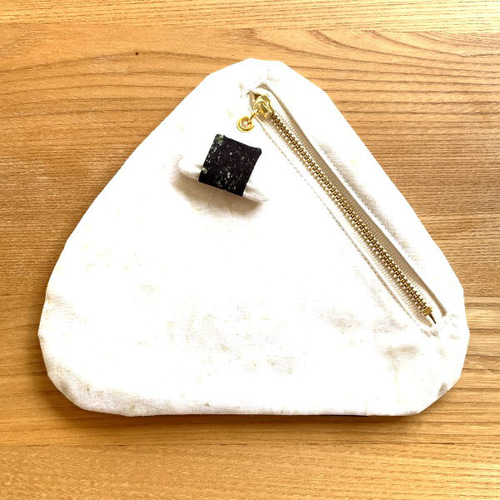 具”を着せ替えできる！？ジャンボおにぎりポーチ ポーチ 乙女曜日 通販