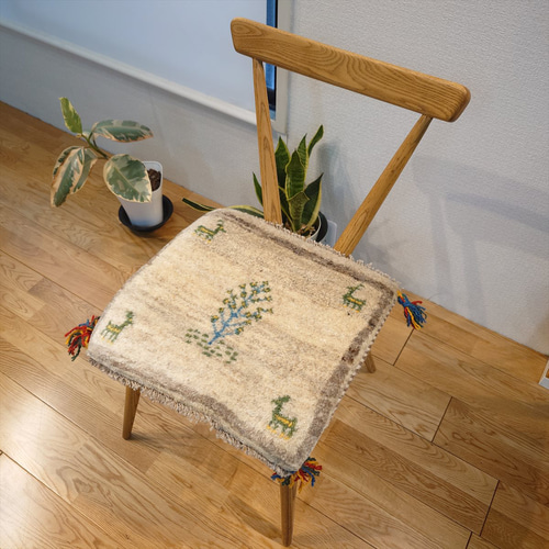 ペルシャ　ギャッベ ミニマット 円形　39×39 グレー　生命の木　ヤギ ペルシャ ギャッベ ミニマット 40x38cm ベージュ グレー 水色の生命の