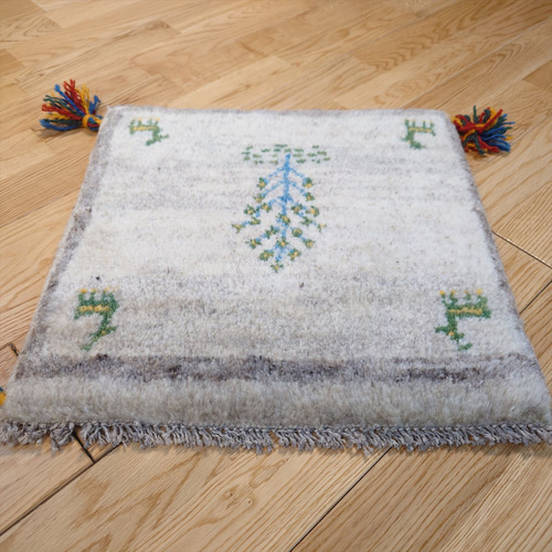ペルシャ ギャッベ ミニマット 40x38cm ベージュ グレー 水色の生命の