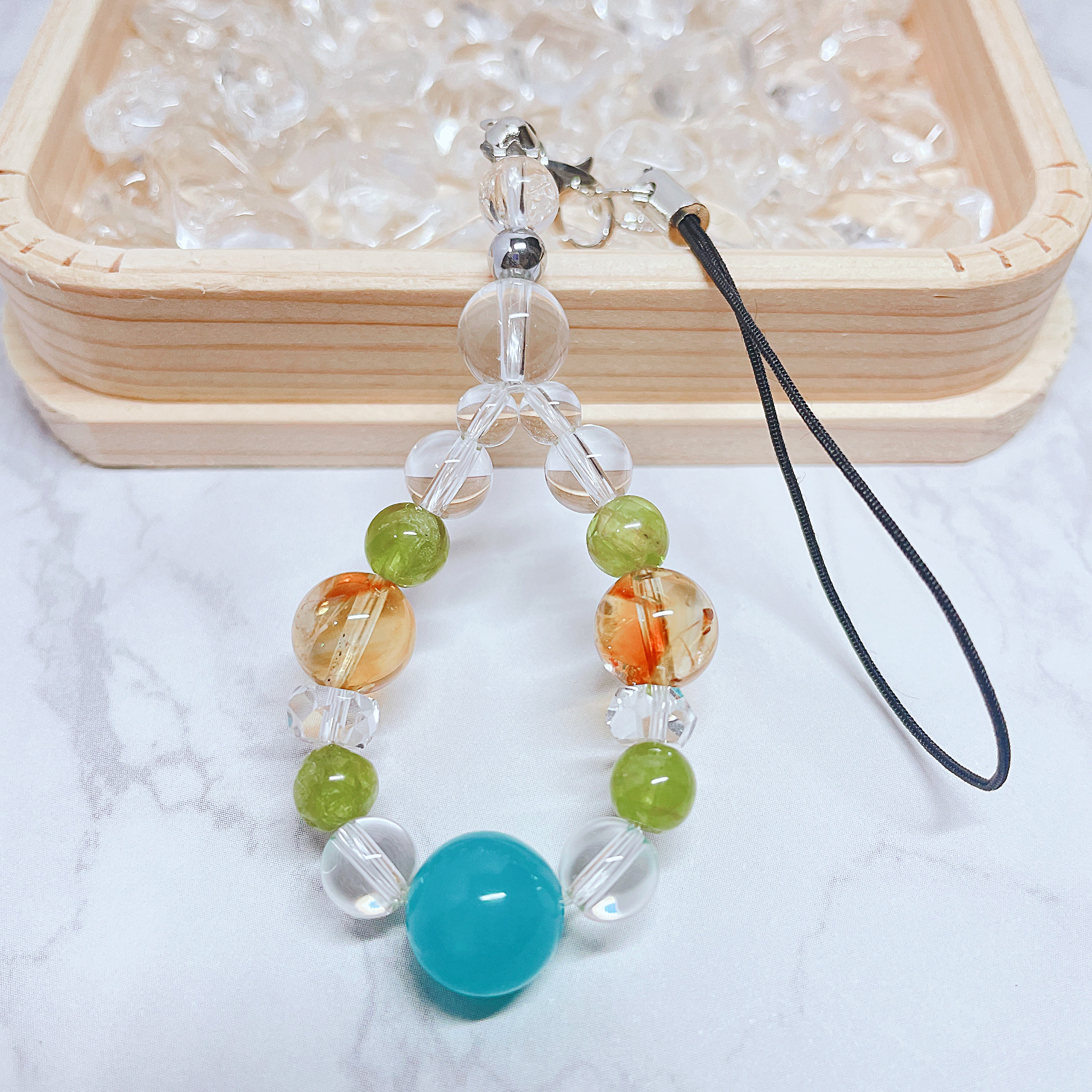 ✦明るく前向きな日々をそっと応援する 天然石ストラップ｜アマゾナイトシリカ・シトリンファントム・ペリドット No.745