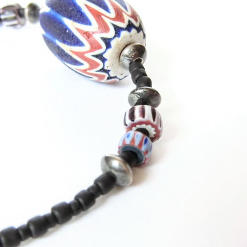 シェブロンビーズ,トレードビーズ,インディアンジュエリー,5層,ネックレス