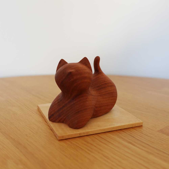 木猫(こねこ) 香箱座り ケンポナシ その他置物 node 通販 18136746